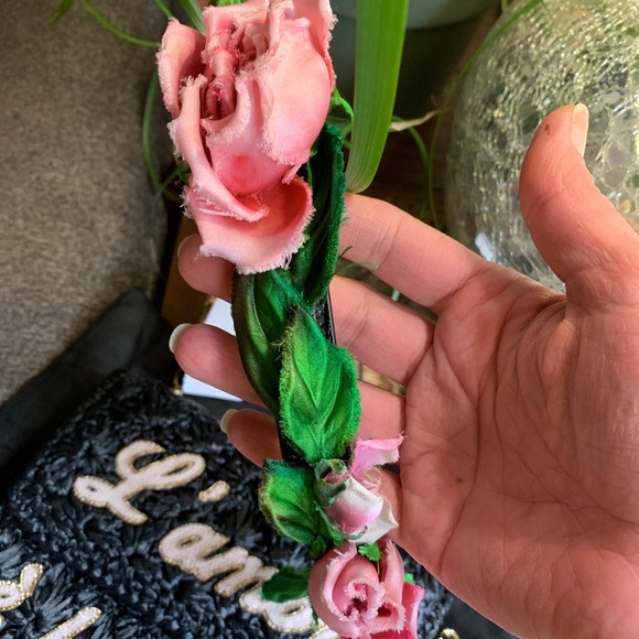 SOLD⛔️AUTHENTIC  DOLCE & GABBANA MILLENIALS " L'Amore E'Bellezza" FLORAL - Picture 14 of 16